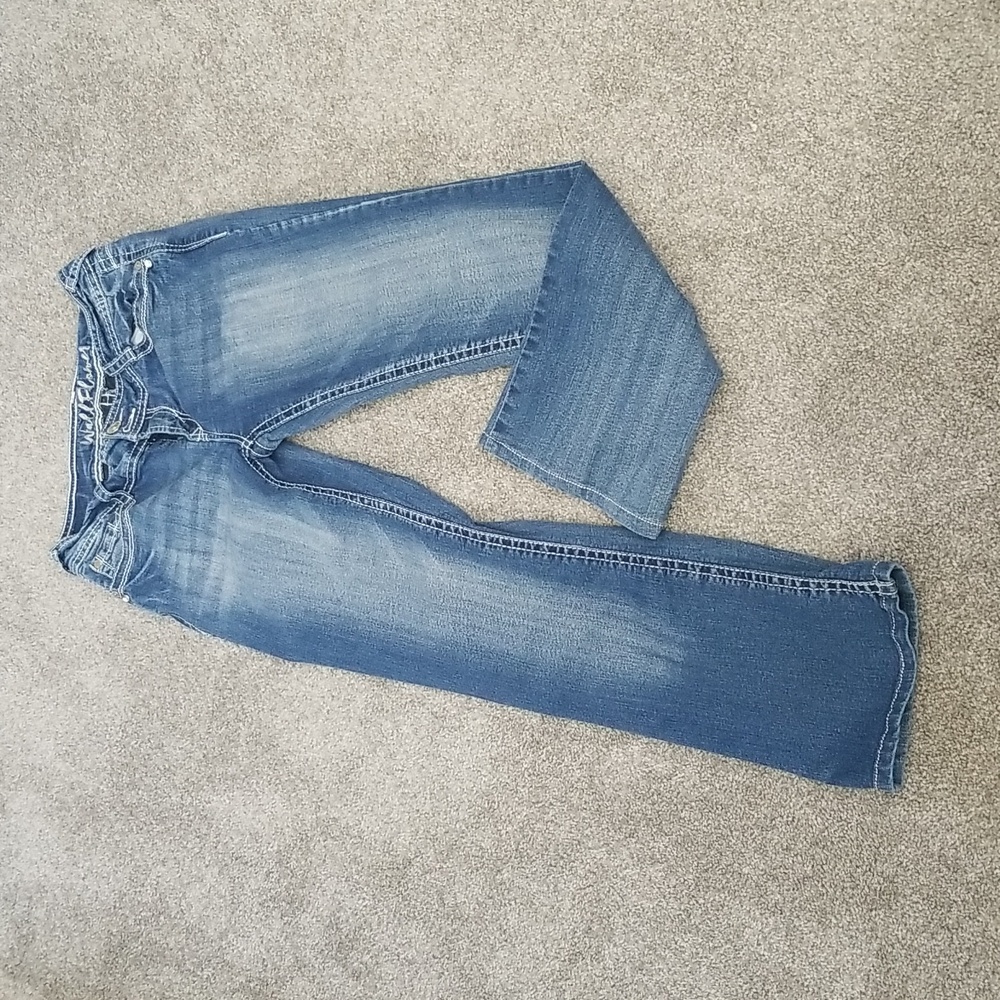 #V - Wallflower Authentic Denim Sz 7 Bootcut Mid Washed Jeans